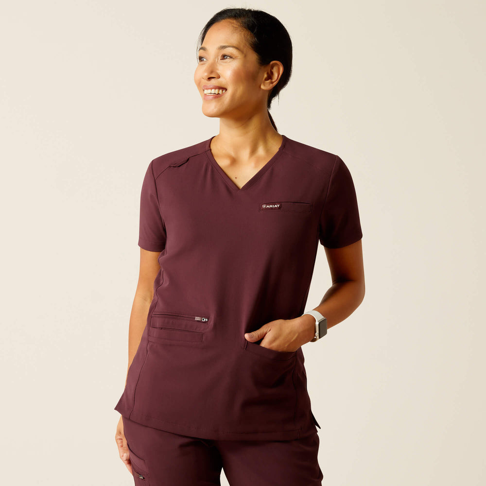 Ariat / Clara 6 Pocket Scrub Top