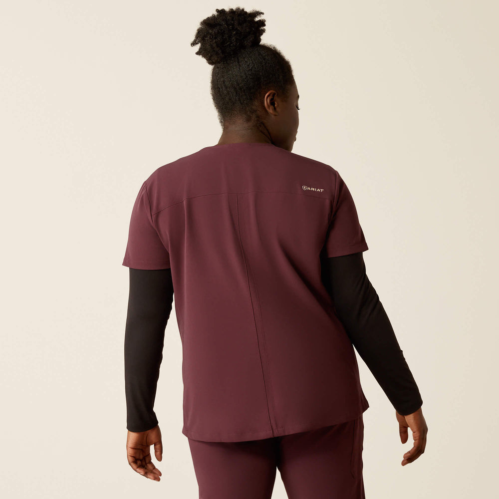 Ariat / Clara 6 Pocket Scrub Top