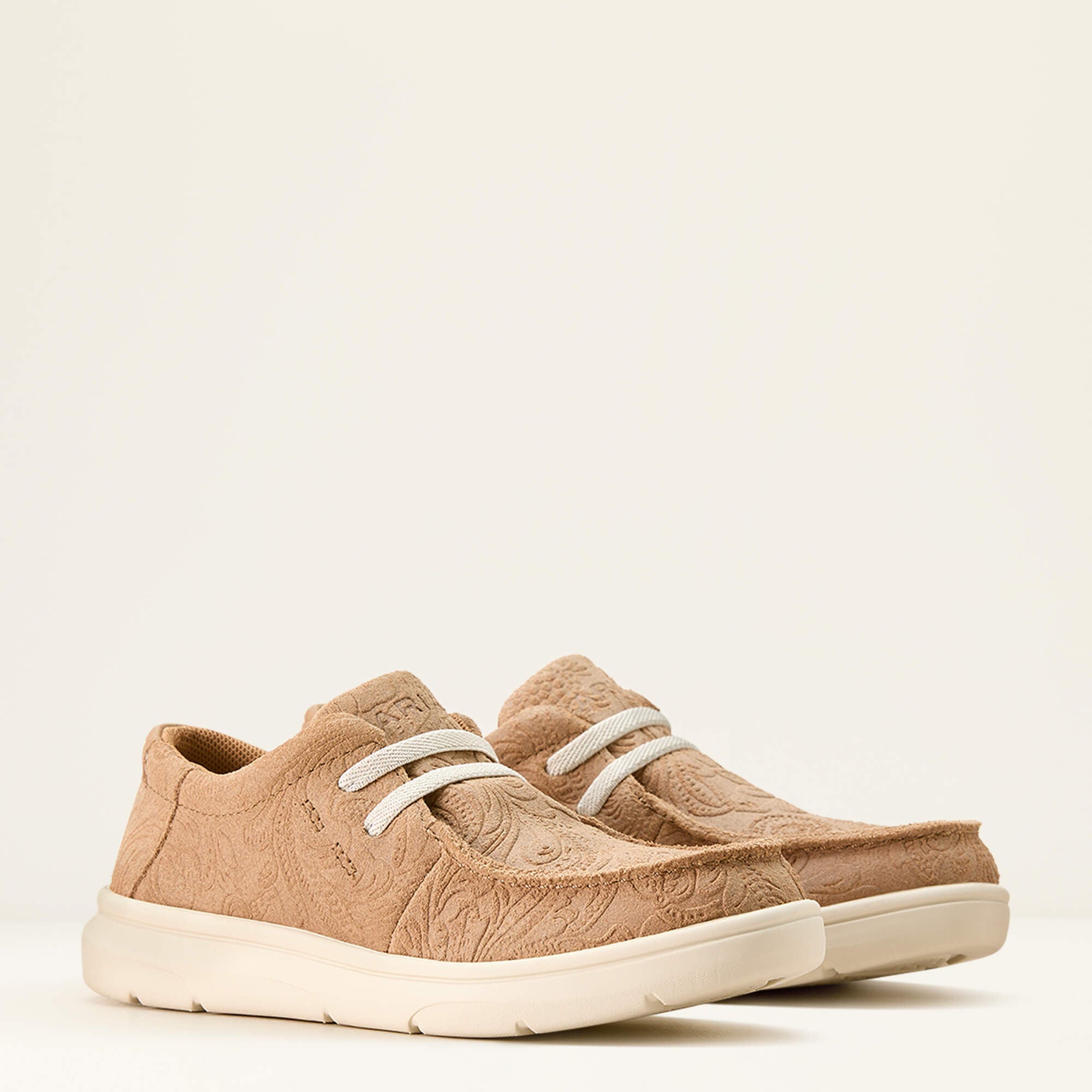 Ariat / Hilo