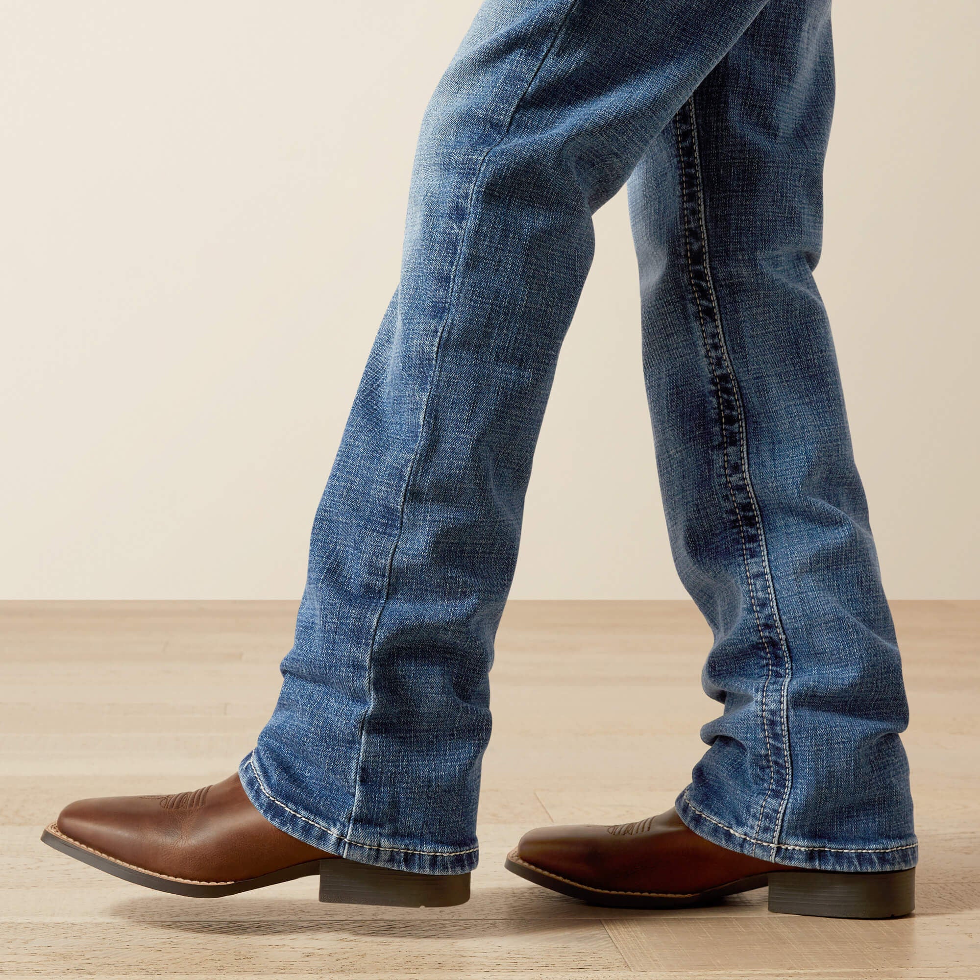 Ariat / B4 Relaxed August Boot Cut Jean