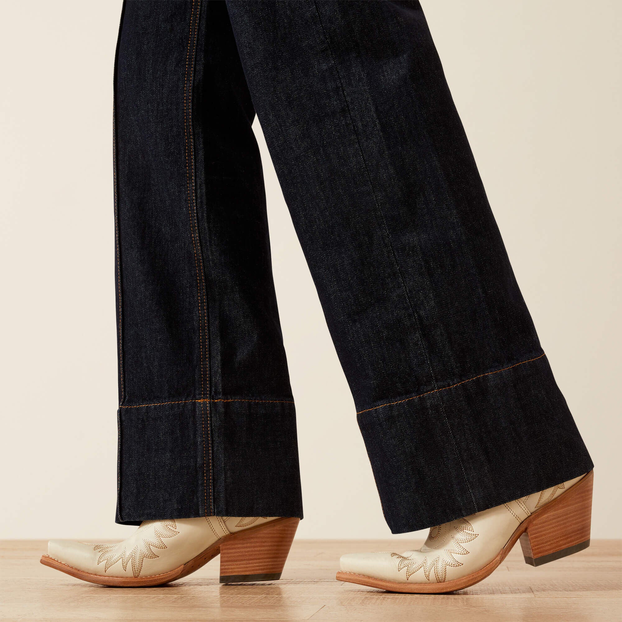 Ariat / Ultra High Rise Tomboy Western Utility Wide Leg Jean