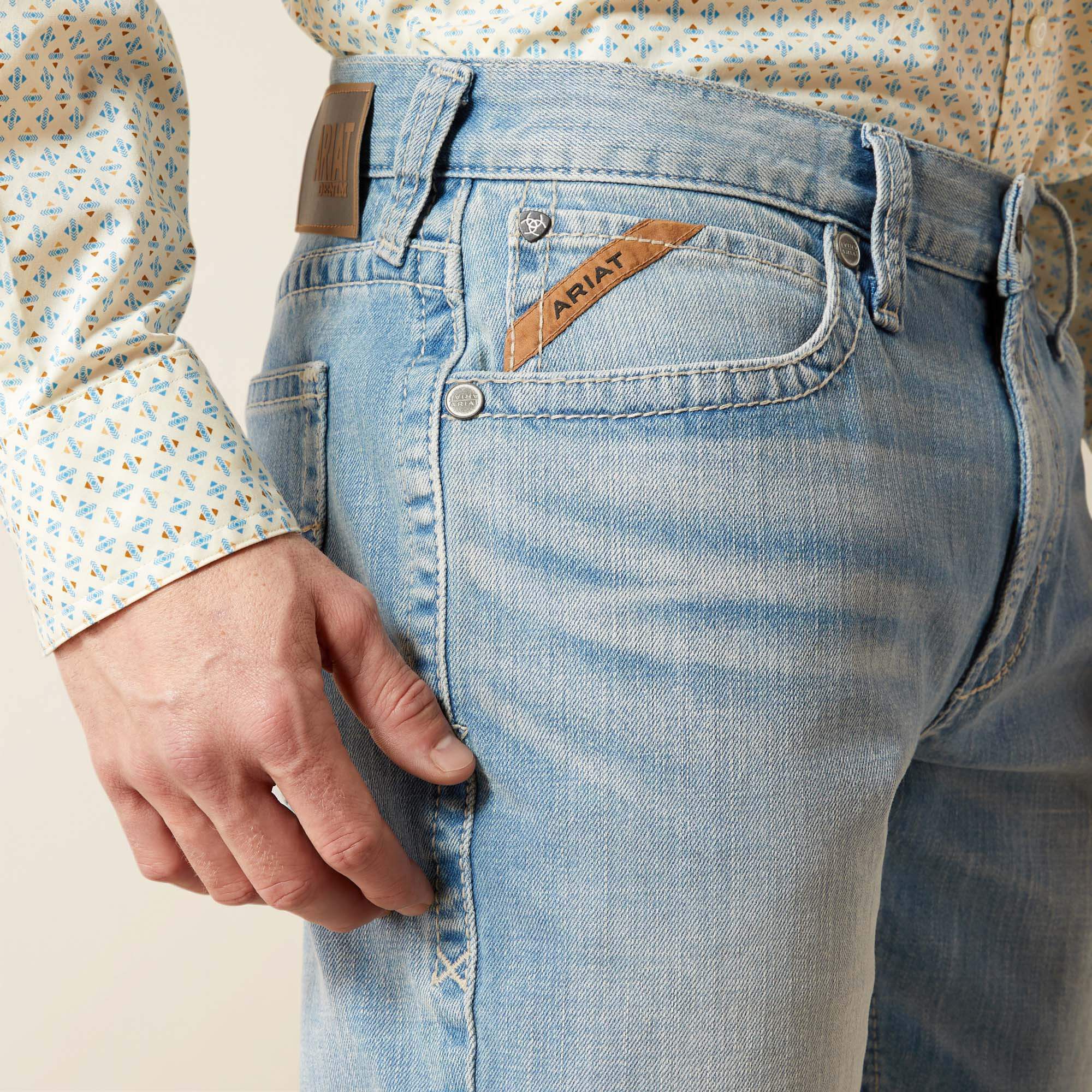 Ariat / M4 Relaxed Lucas Straight Leg Jean