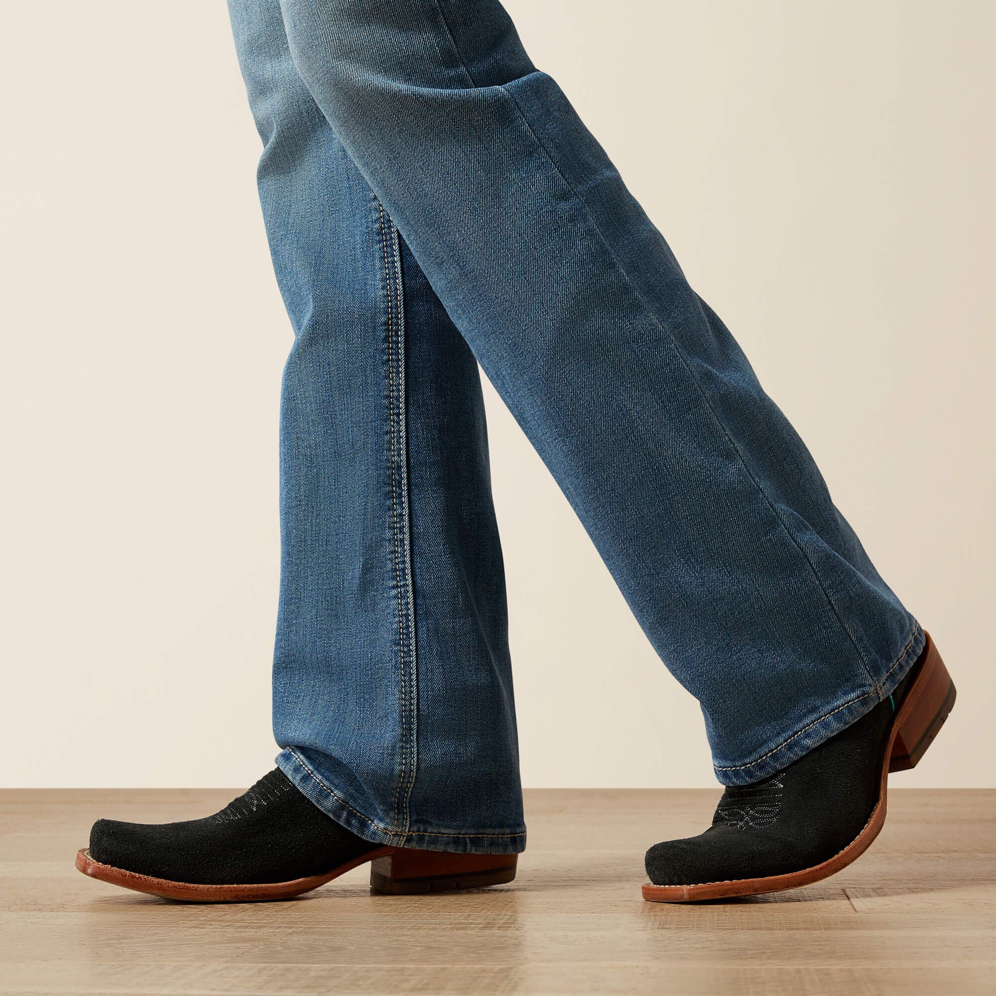 Ariat / High Rise Rowyn Boot Cut Jean
