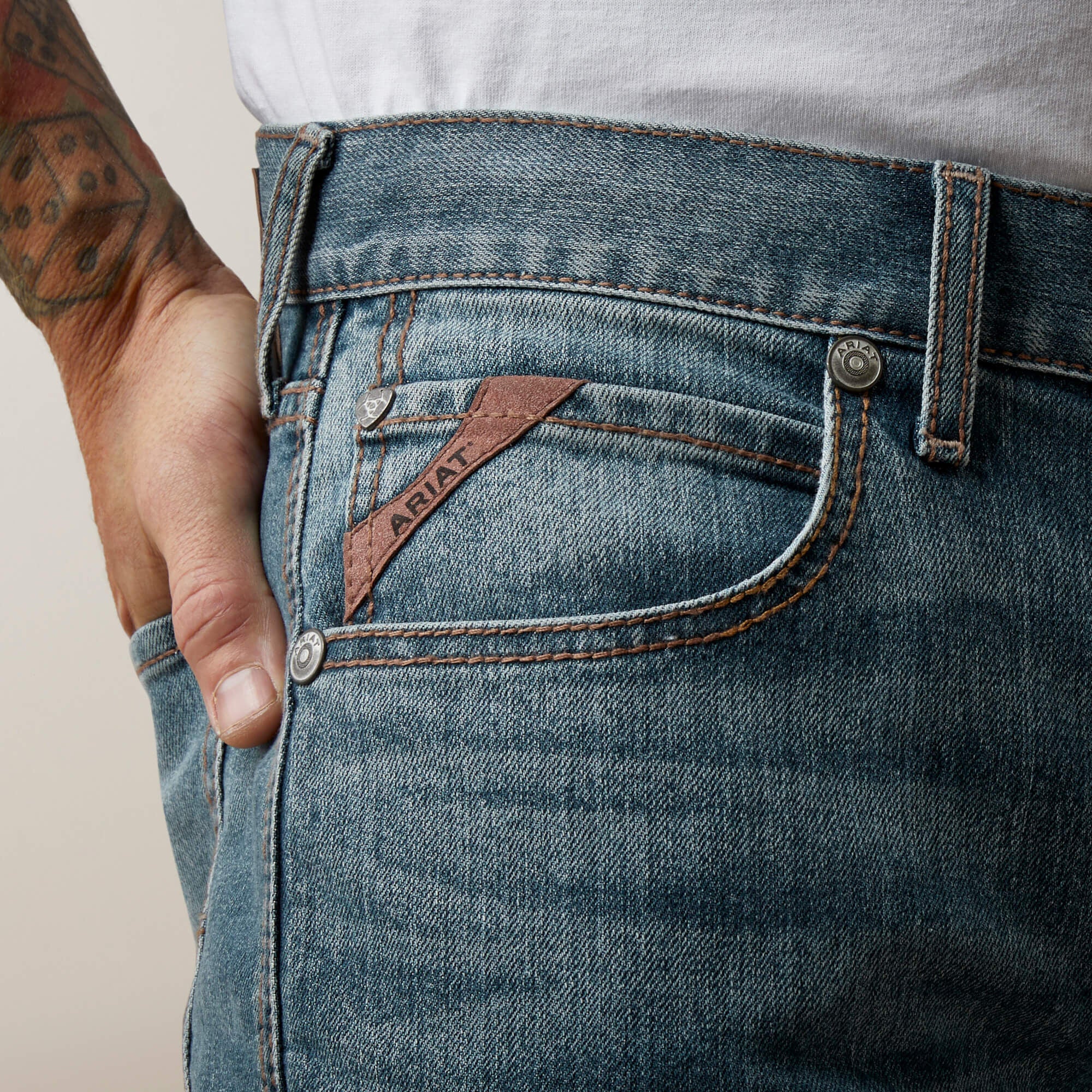 Ariat / M5 Straight Hansen Straight Jean
